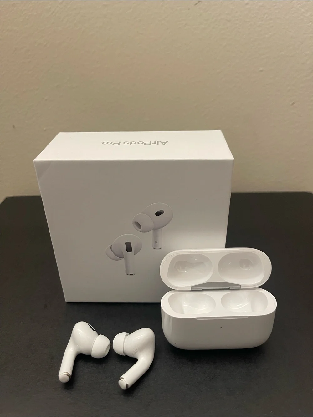 Apple White AirPods Pro with Charging Case